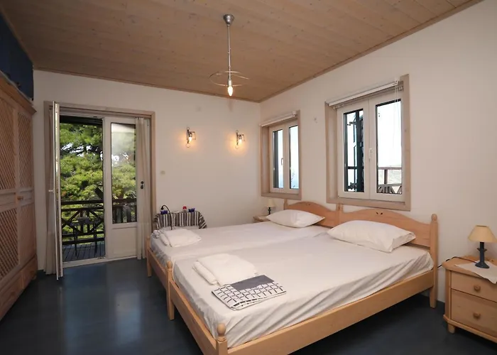 Milma * Skopelos Town